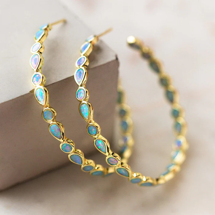 Celeste| Elegant Gold Circle Earrings