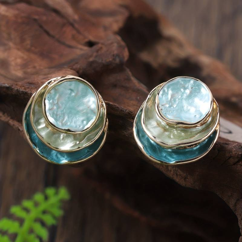 ArtLuxe| Vintage  Multi-Layered Round Earrings