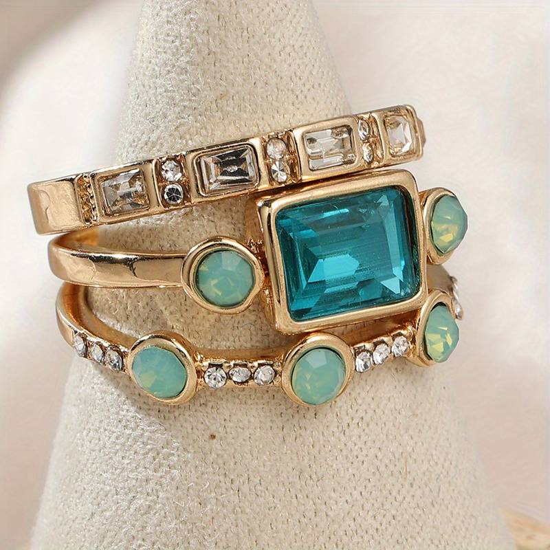 CrystalLuxe| Vintage Blue Crystal Ring Set